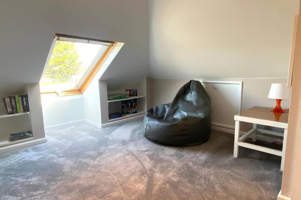 Spacious 2 Bed Apt Sleeps 4 Near Bournemouth Beach Εξωτερικό φωτογραφία