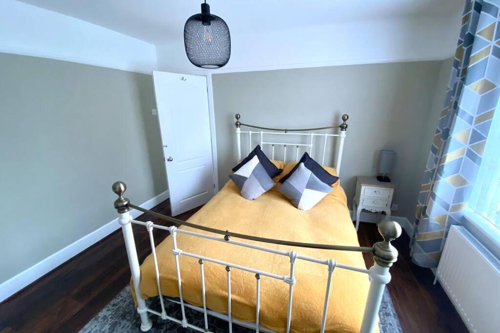 Spacious 2 Bed Apt Sleeps 4 Near Bournemouth Beach Εξωτερικό φωτογραφία